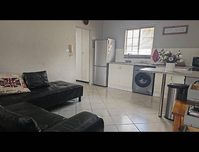 1 BEDROOM PROPERTY TO RENT IN KENLEAF